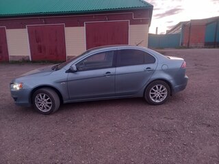 2010 Mitsubishi Lancer X, серый, 700000 рублей, вид 4