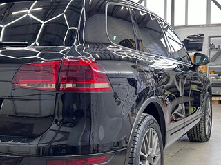 2014 Volkswagen Touareg II, чёрный, 2250000 рублей, вид 5