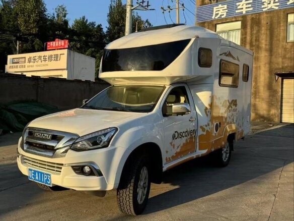 2020 Isuzu D-Max III, белый, 4200000 рублей - вид 25