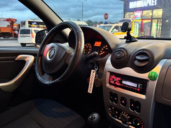 2010 Renault Sandero I, серый - вид 17