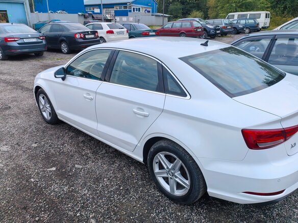 2018 Audi A3 III (8V) Рестайлинг, белый, 1400000 рублей - вид 4