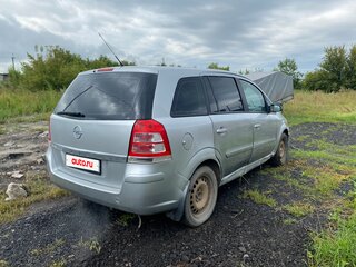 2010 Opel Zafira B Рестайлинг, серебристый, 260000 рублей, вид 4