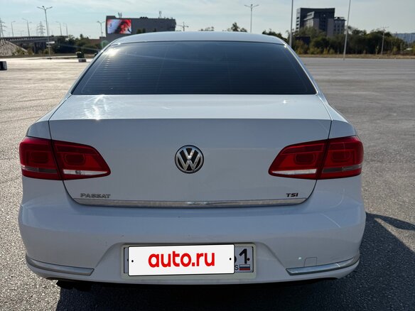 2011 Volkswagen Passat B7, белый, 850000 рублей - вид 3