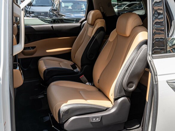 2020 Kia Carnival IV, белый - вид 9