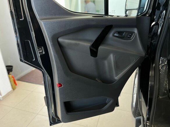 2020 Ford Tourneo Custom SWB I, чёрный, 2900000 рублей - вид 23