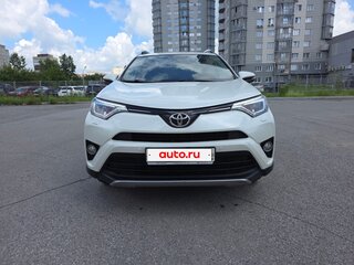 2017 Toyota RAV4 IV (XA40) Рестайлинг, белый, 2630000 рублей, вид 1