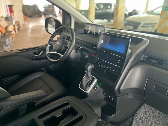 2025 Hyundai Staria I, белый - вид 14