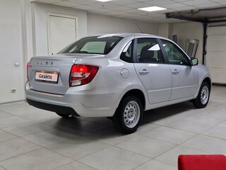 2025 Lada (ВАЗ) Granta I Рестайлинг, серебристый, 977000 рублей, вид 4