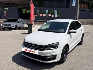 2017 Volkswagen Polo V Рестайлинг, белый, 550000 рублей, вид 1