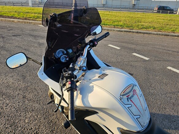 2013 BMW F 800 GT, белый, 650000 рублей - вид 6