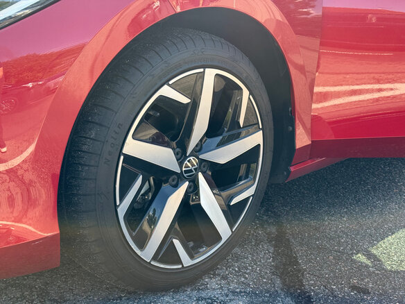 2023 Volkswagen Lamando L II, красный, 2090000 рублей - вид 19
