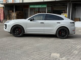 2024 Porsche Cayenne Coupé III Рестайлинг, серый, 18000000 рублей, вид 4