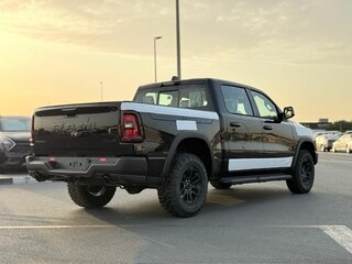 2025 Ram 1500 Crew Cab V Рестайлинг, чёрный, 10800000 рублей, вид 5