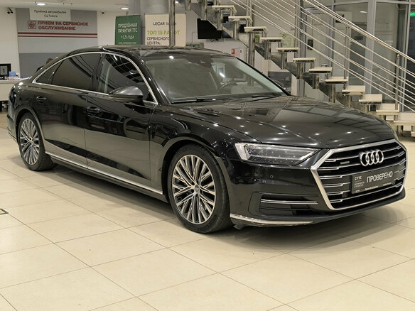 2018 Audi A8 55 TFSI IV (D5), чёрный, 3099000 рублей - вид 2