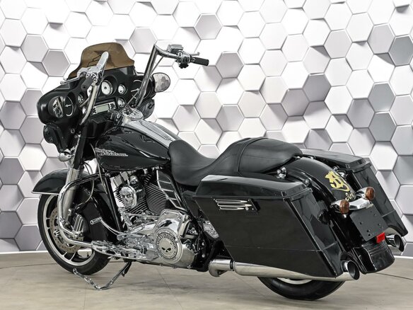2011 Harley-Davidson Street Glide, чёрный, 1049000 рублей - вид 6