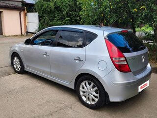 2011 Hyundai i30 I Рестайлинг, серебристый, 780000 рублей, вид 5