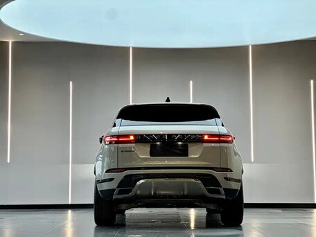 2024 Land Rover Range Rover Evoque P250 MHEV Long II, серебристый, 4260000 рублей, вид 4