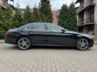 2020 Mercedes-Benz E-Класс 200 V (W213, S213, C238), чёрный, 4250000 рублей, вид 3