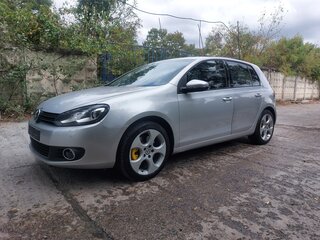 2011 Volkswagen Golf VI, серебристый, 720000 рублей, вид 1
