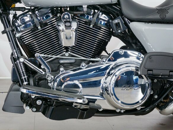 2023 Harley-Davidson Road Glide 3, серый, 4599000 рублей - вид 12