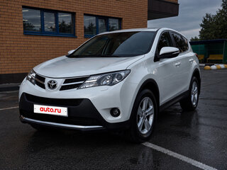2013 Toyota RAV4 IV (XA40), белый, 1900000 рублей, вид 1