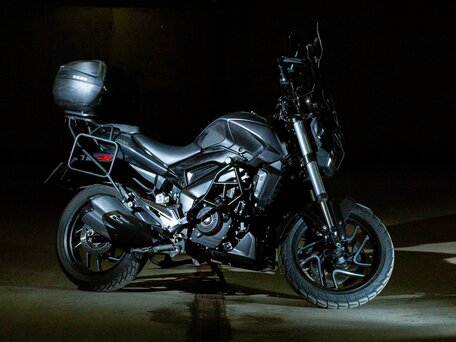2020 Bajaj Dominar 400, чёрный, 370000 рублей, вид 1