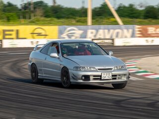 1999 Honda Integra III Рестайлинг, серебристый, 590000 рублей, вид 1