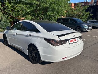 2011 Hyundai Sonata VI (YF), белый, 900000 рублей, вид 3