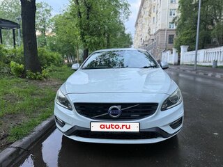 2014 Volvo S60 II Рестайлинг, белый, 1365000 рублей, вид 2