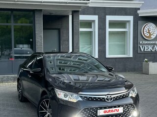2017 Toyota Camry VII (XV50) Рестайлинг 2, чёрный, 2770000 рублей, вид 2