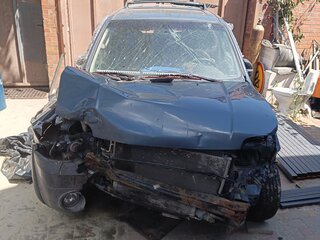 2004 Ford Maverick III, синий, 150000 рублей, вид 3
