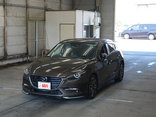 2017 Mazda Axela III Рестайлинг, коричневый, 1500000 рублей, вид 2