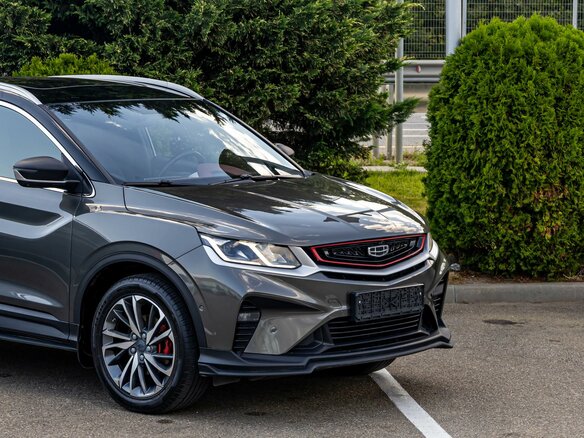 2023 Geely Coolray I, серый, 1695000 рублей - вид 7