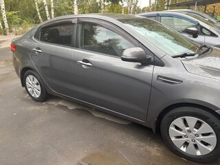 2013 Kia Rio 4-speed III, серый, 915000 рублей, вид 2