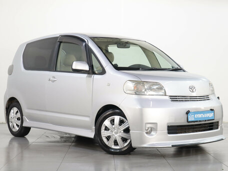 Toyota Porte I