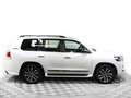 2017 Toyota Land Cruiser 200 Series Рестайлинг 2, белый - вид 3