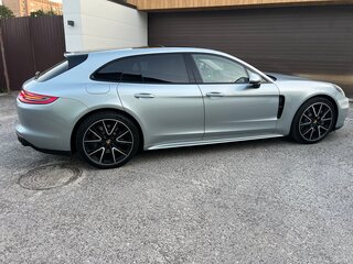 2018 Porsche Panamera 4S Sport Turismo II, серебристый, 6800000 рублей, вид 4