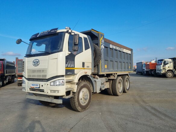 2023 FAW J6 CA3250, белый, 3680000 рублей