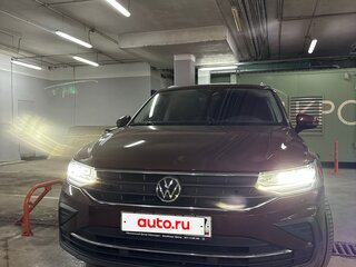 2022 Volkswagen Tiguan Allspace II Рестайлинг, коричневый, 2950000 рублей, вид 1