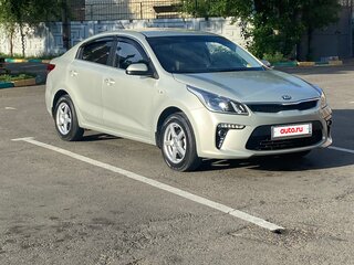 2019 Kia Rio IV, бежевый, 1400000 рублей, вид 1
