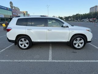 2012 Toyota Highlander II (XU40) Рестайлинг, белый, 1899000 рублей, вид 4