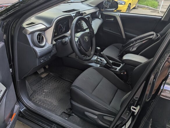 2016 Toyota RAV4 IV (XA40) Рестайлинг, чёрный, 2300000 рублей - вид 9