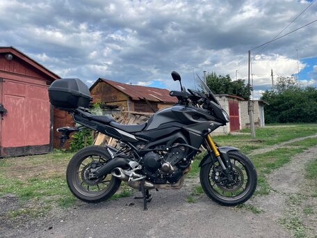 2015 Yamaha MT-09 Tracer (FJ-09), чёрный, 747000 рублей, вид 2
