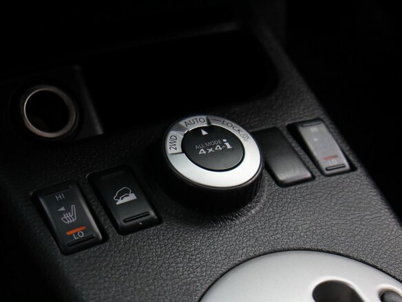 2011 Nissan X-Trail II Рестайлинг, чёрный - вид 15