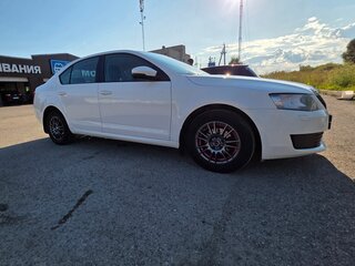 2014 Skoda Octavia III (A7), белый, 1285000 рублей, вид 3