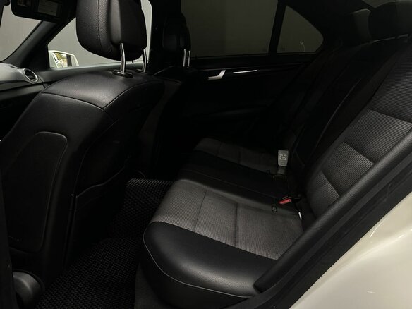 2011 Mercedes-Benz C-Класс 180 BlueEFFICIENCY III (W204) Рестайлинг, белый - вид 18
