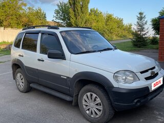 2014 Chevrolet Niva I Рестайлинг, белый, 600000 рублей, вид 1