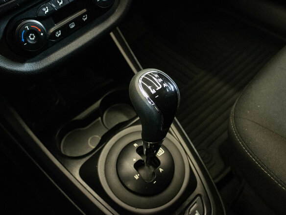 2015 Lada (ВАЗ) Vesta I, чёрный, 670000 рублей - вид 13