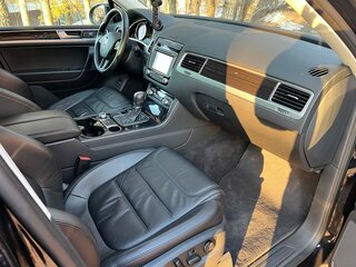 2015 Volkswagen Touareg II Рестайлинг, чёрный, 2950000 рублей, вид 5