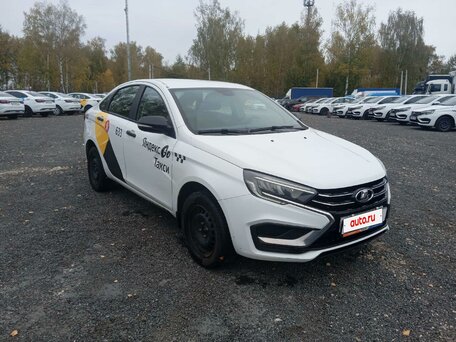 2023 Lada (ВАЗ) Vesta I Рестайлинг (NG), белый, 909150 рублей, вид 1